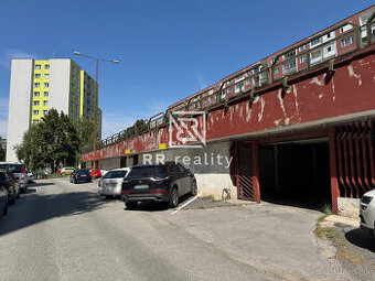 NA PREDAJ - garáž s elektrinou Ťahanovce