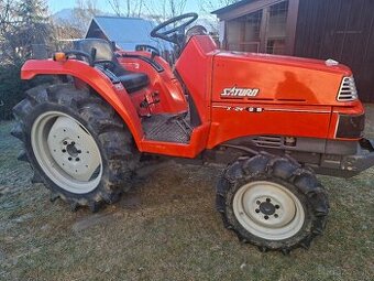 Traktor Kubota Saturn x24