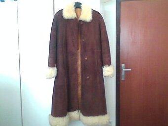 Predám dámsky kožuch...