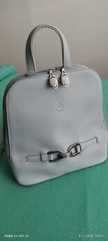 Elegantny damsky ruksacik