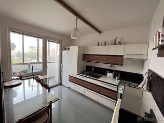 Prenájom nepriechodnej izby v Petržalke (Ševčenkova)