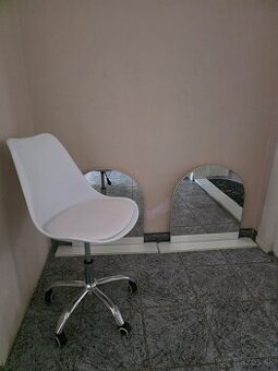 kancelárska stolička