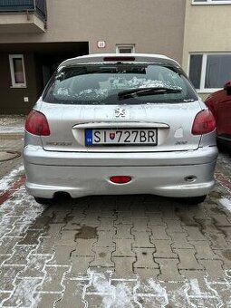 Predám Peugeot 206