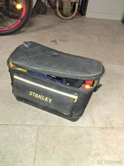 Kufrik na naradie Stanley