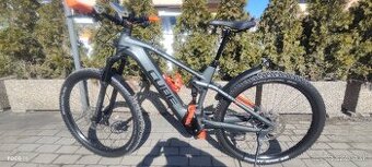 CUBE STEREO HYBRID 120 PRO 625 2022 flashgrey´n´orange