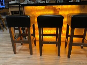 Barové stoličky