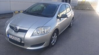 Toyota Auris 1,33 Vvt-i ,  r.v.2009