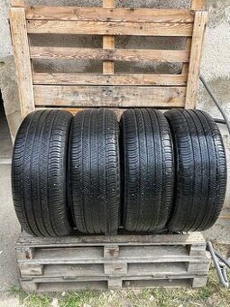 Michelin Latitude 235/60/18”-103V celoročne