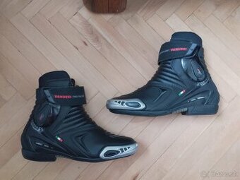 VANUCCI moto topanky velkost 42