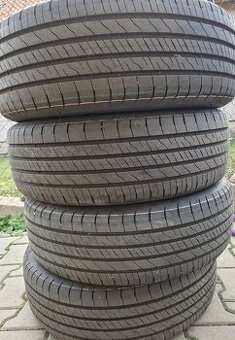 215/60 R 17 letné Goodyear.