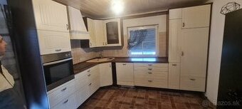 Kuchynská linka  – NA SKLADE