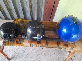 Prilba na moto