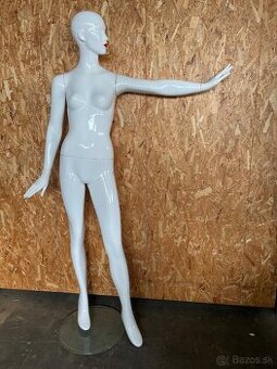 Figurina - 1