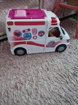 Sanitka Barbie
