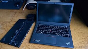 Lenovo thinkpad ultrabook x250 + dock station