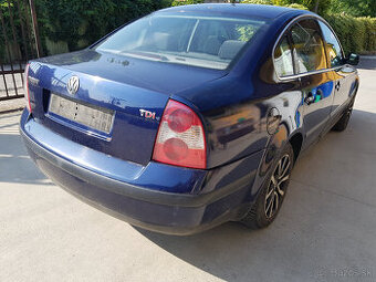 VOLKSWAGEN PASSAT B5,5  1,9D - 1,8B RV.2002