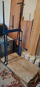 Predám vertikálny leg press