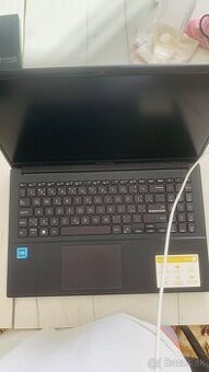 Asus Vivobook Go15 E1504G