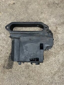 Kryt / box riadiacej jednotky motora (ECU / ECM) pre Audi A4