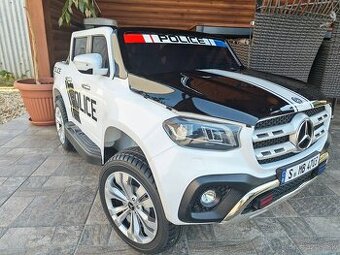 Autičko Mercedes Pickup X