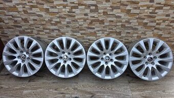 Predam orginal Skoda Laurel elektrony 5x112 r17 et49 J7,5