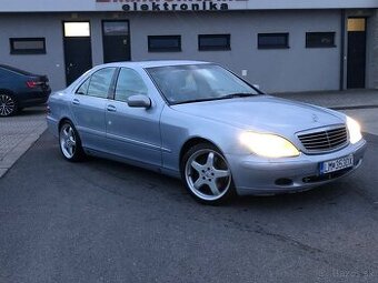 Mercedes Benz S320 W220
