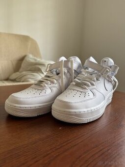 Nike AIR FORCE 1 07 MID