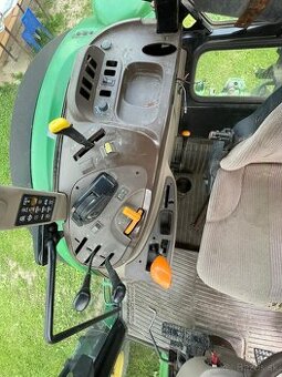 John deere 5720