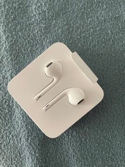 Apple sluchatka