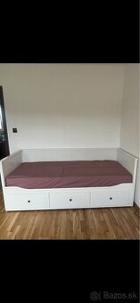 Hemnes posteľ