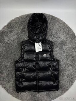 Vesta Moncler