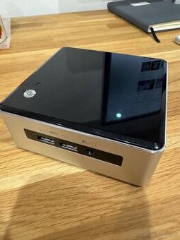 Intel NUC mini PC