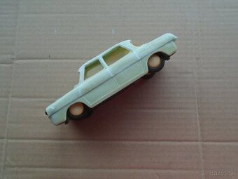 stara hračka  škoda 1000MB Omnia