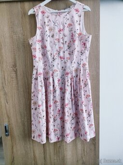 bledoružové šaty, čierne šaty, biele šaty, biela košeľa