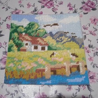 vyšívané 4xrozné domčeky"len celá suprava"