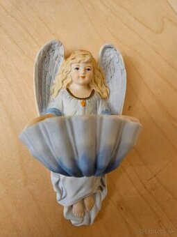 Krásna porcelánová kropenička cena 25€/14cm/