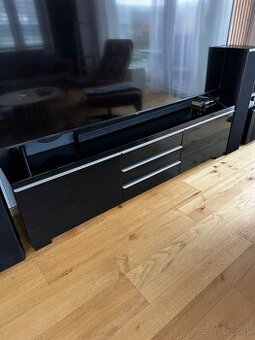 Predám komodu pod TV