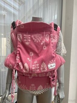 Nosic Be Lenka, zvacseny toddler, satka Sestrice Herbs Eve