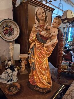 Starožitná drevená polychrómovaná socha Madony s Dieťaťom