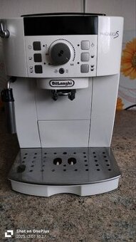 Kávovar Delonghi Magnifica W