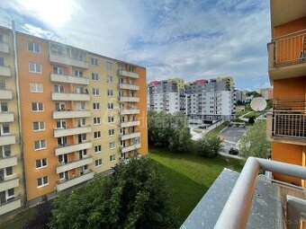 Prenájom menšieho 2 izbového bytu Východná, Trenčí…