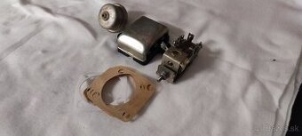 Volga GAZ 21 Ostatky dielov po renovácii auta 3