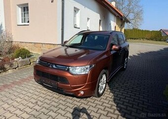 Mitsubishi Outlander 2,2DI-D 4x4 , 7 míst 1 Majitel nafta