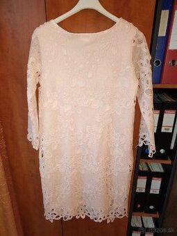 Rôzne oblečenie, šaty, bunda, vlnená čiapka Akcia