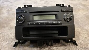 predám originálne autorádio Mercedes Sprinter 2004 (W906)