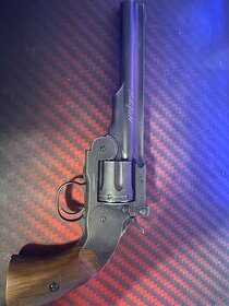 Airsoft revolver