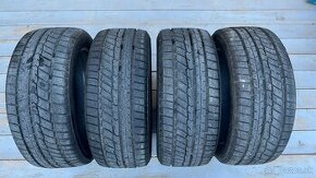 Zimné pneumatiky 225/50 R17 Austone