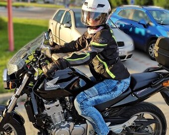 Oblečenie na motocykel pre ženy