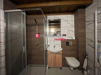 Nadštandartný podkrovný apartmánový byt na Hlavnej ulici (F4