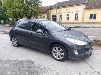 Predám Peugeot 308 hatchback automat